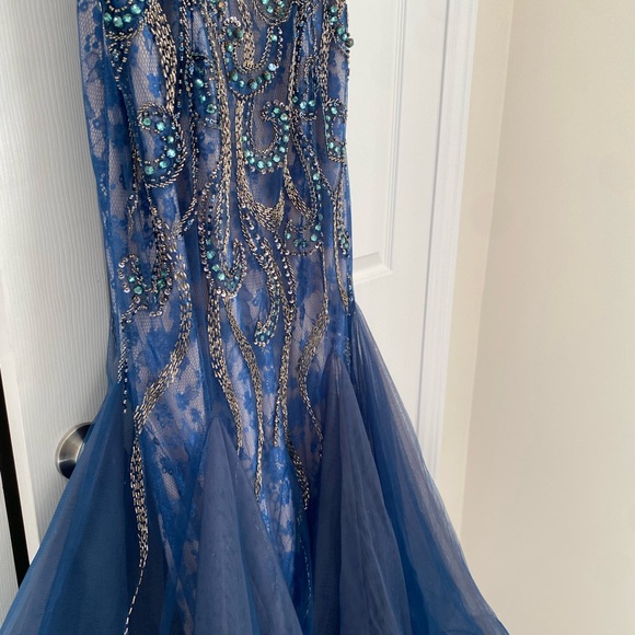 Beautiful prom/wedding guest dress. - Picture 3 of 8